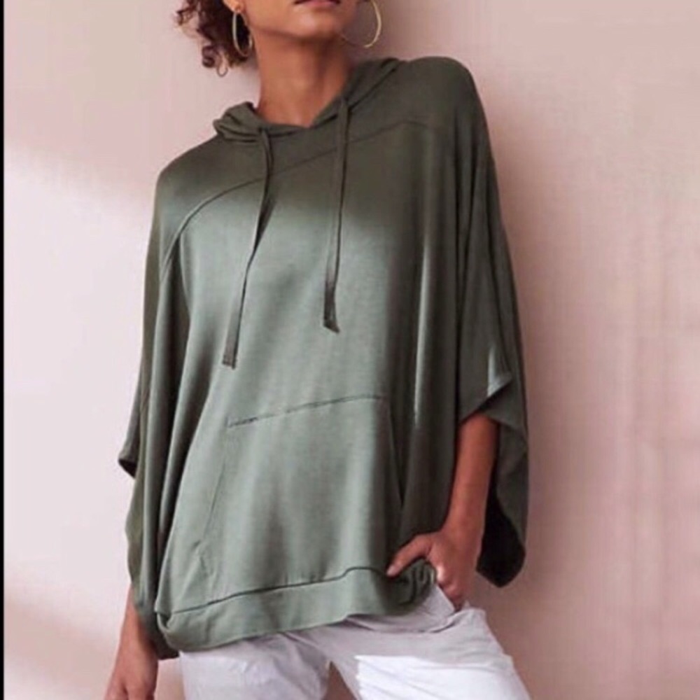 Lou & Grey Oversized Poncho Hoodie size Small